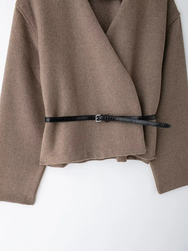 Mia - Geceintuurde jas