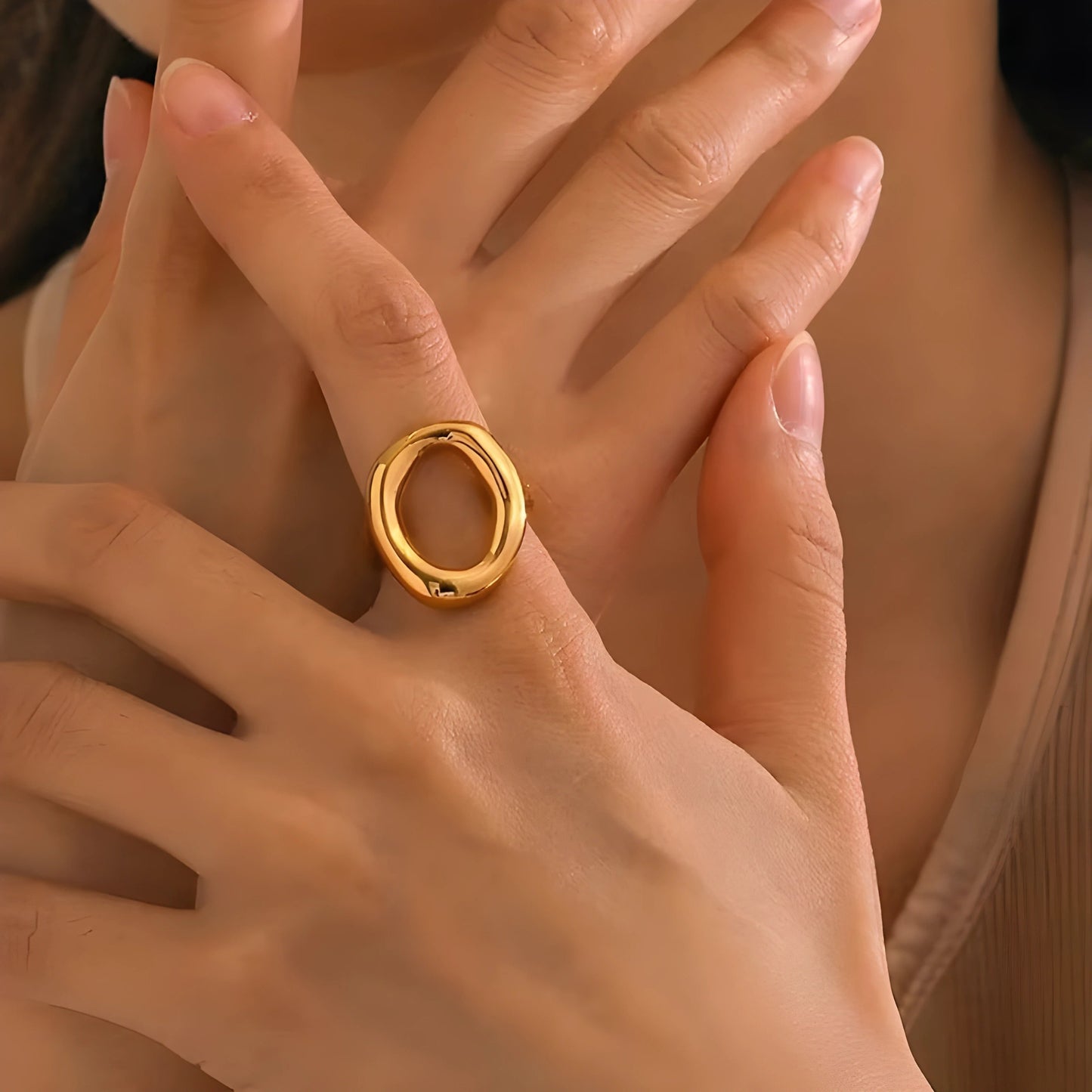 Aveline – Open Design Statement Ring