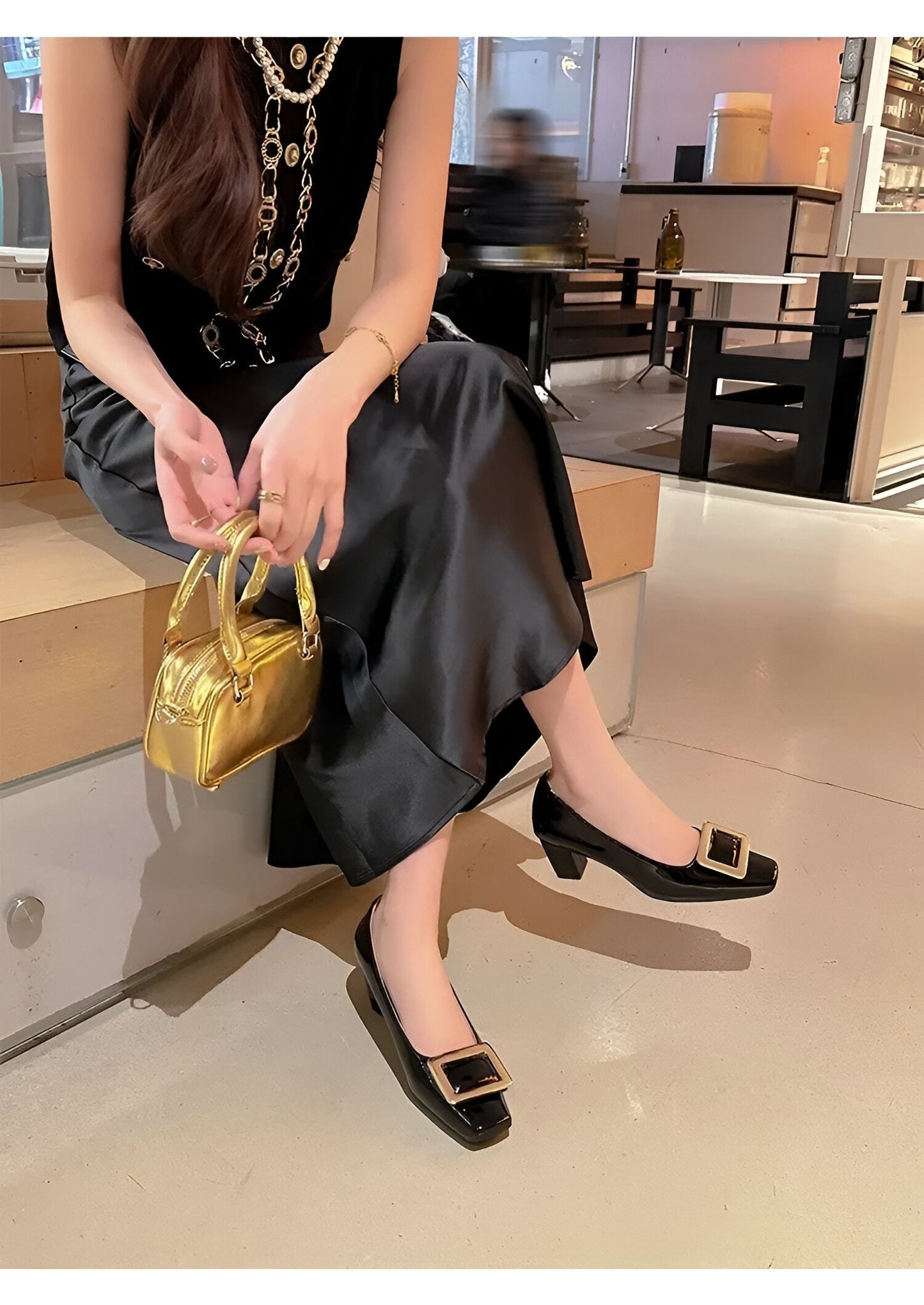 Capucine – Metallic Pumps